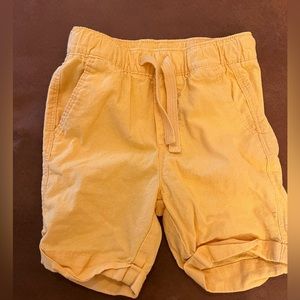 Boy’s Yellow Old Navy shorts in 3T.